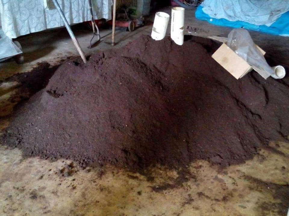 Composta Finca NOA (20 Libras)